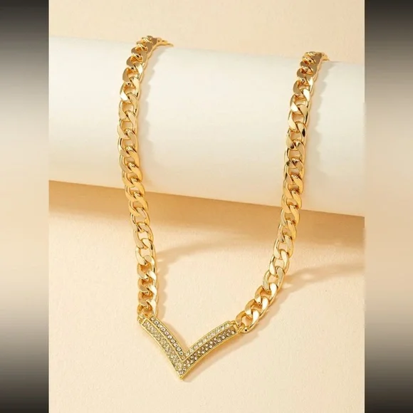 1pc Rhinestone Inlaid Letter Detail Chunky Chain Necklace - Picture 2 of 3